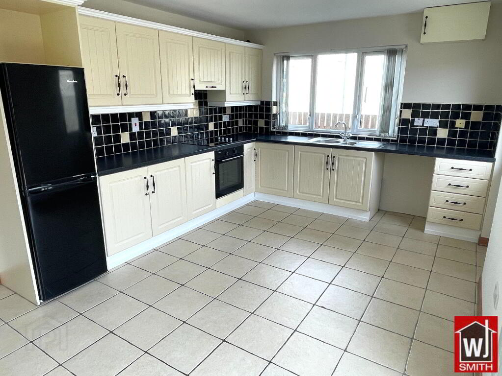 Photo 9 of 21 Ashleigh Court, Castlederg