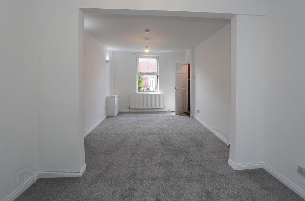 Photo 3 of 29 Olympia Drive, Belfast