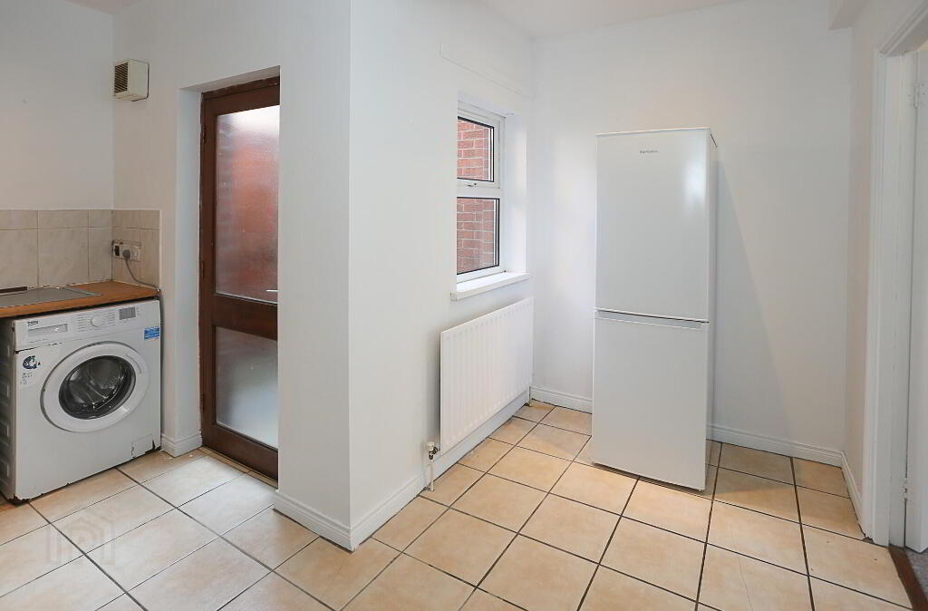 Photo 12 of 29 Olympia Drive, Belfast