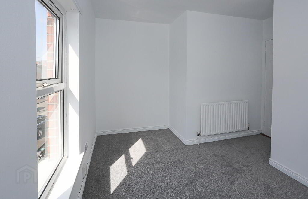 Photo 18 of 29 Olympia Drive, Belfast