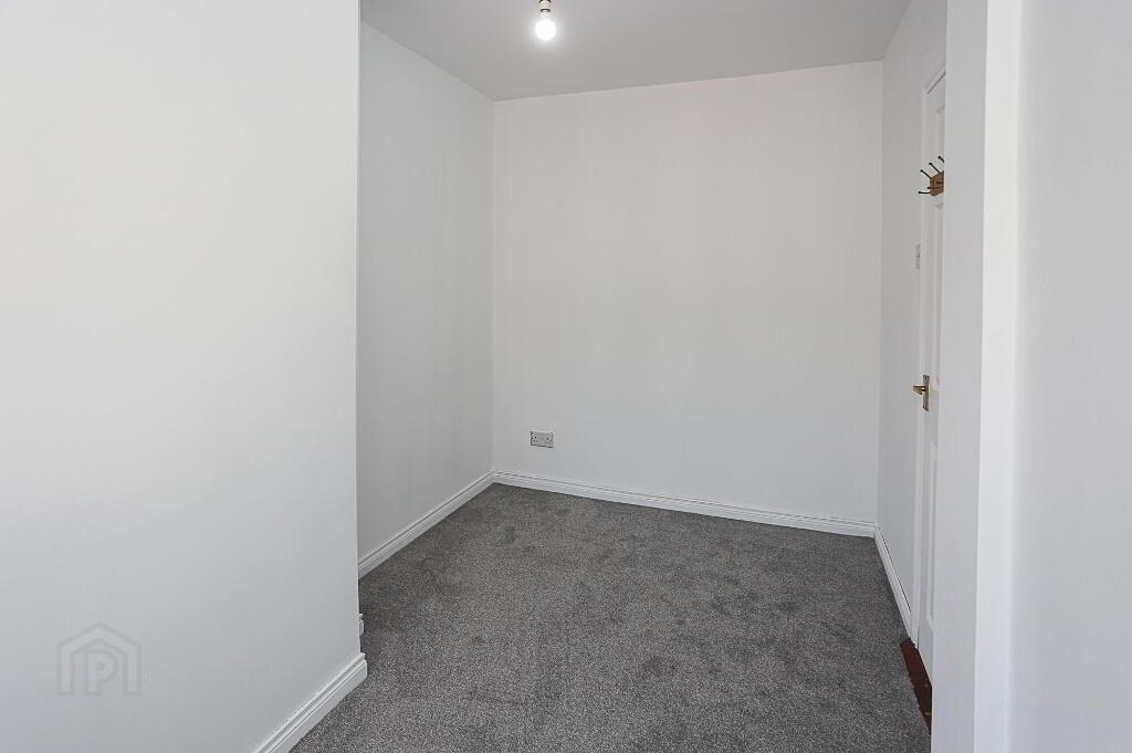 Photo 22 of 29 Olympia Drive, Belfast