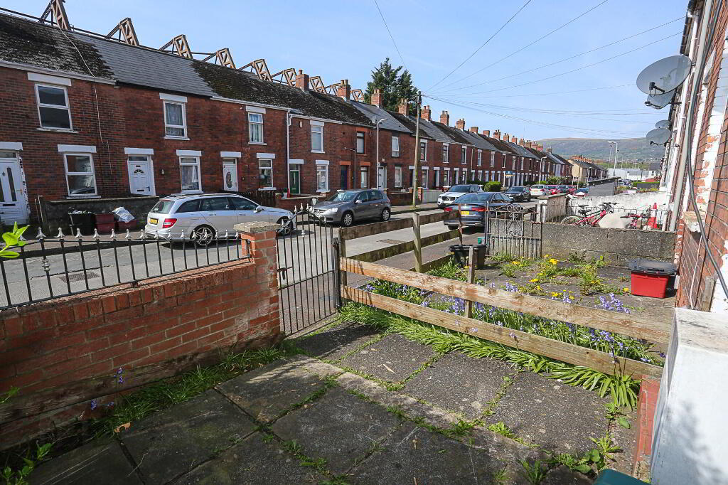 Photo 28 of 29 Olympia Drive, Belfast