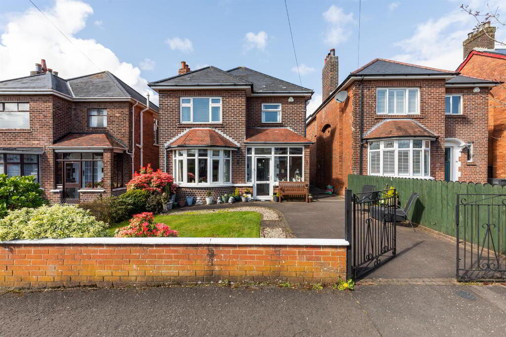 14 Greenwood Park, Belfast, BT4 3JN