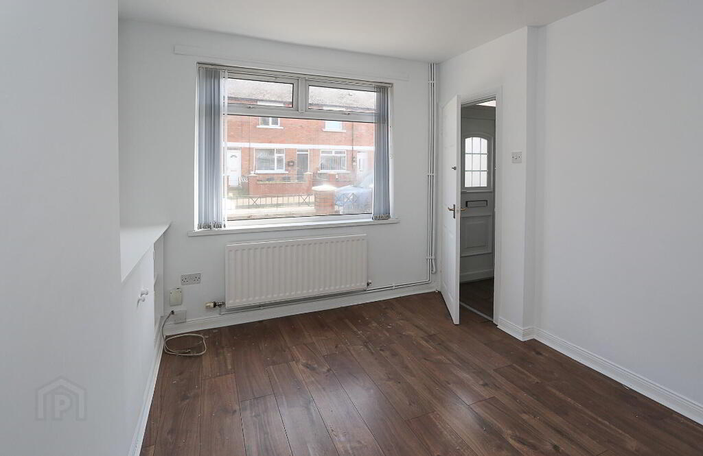 Photo 3 of 16 Empire Parade, Belfast