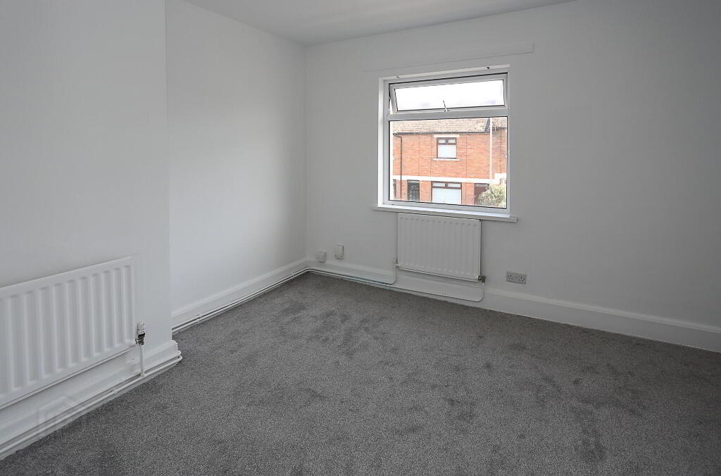 Photo 17 of 16 Empire Parade, Belfast