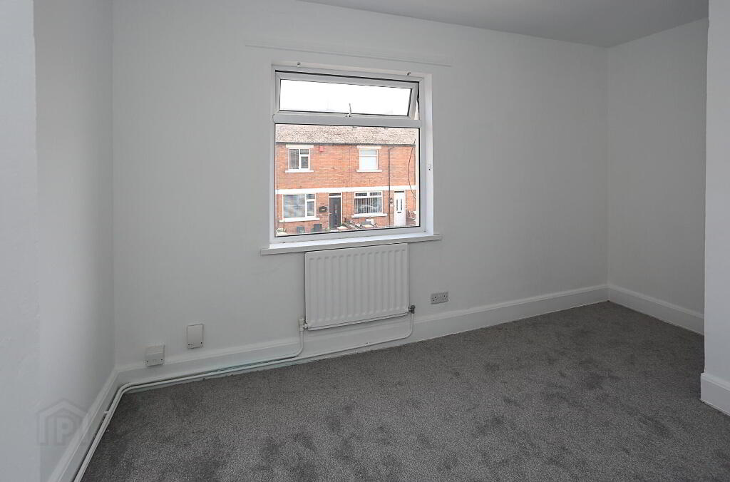 Photo 18 of 16 Empire Parade, Belfast