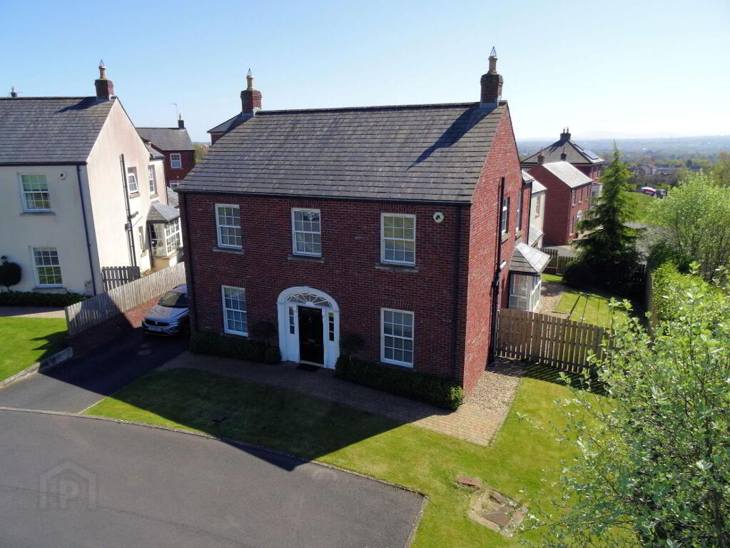 8 Lady Wallace Crescent, Lisburn, BT28 3GP