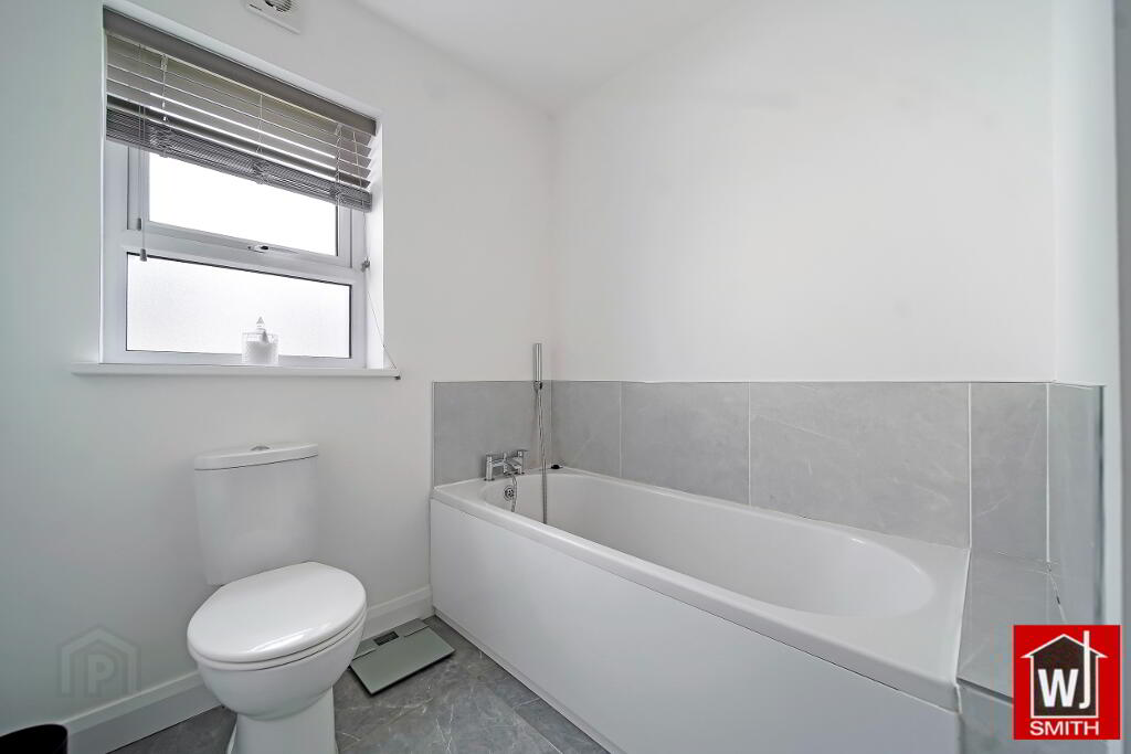 Photo 33 of 4 Riverview Manor, Castlederg