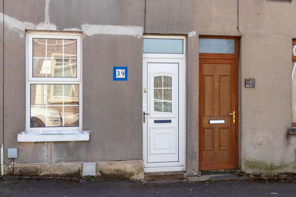 Photo 3 of 39 Beatrice Road, Bangor