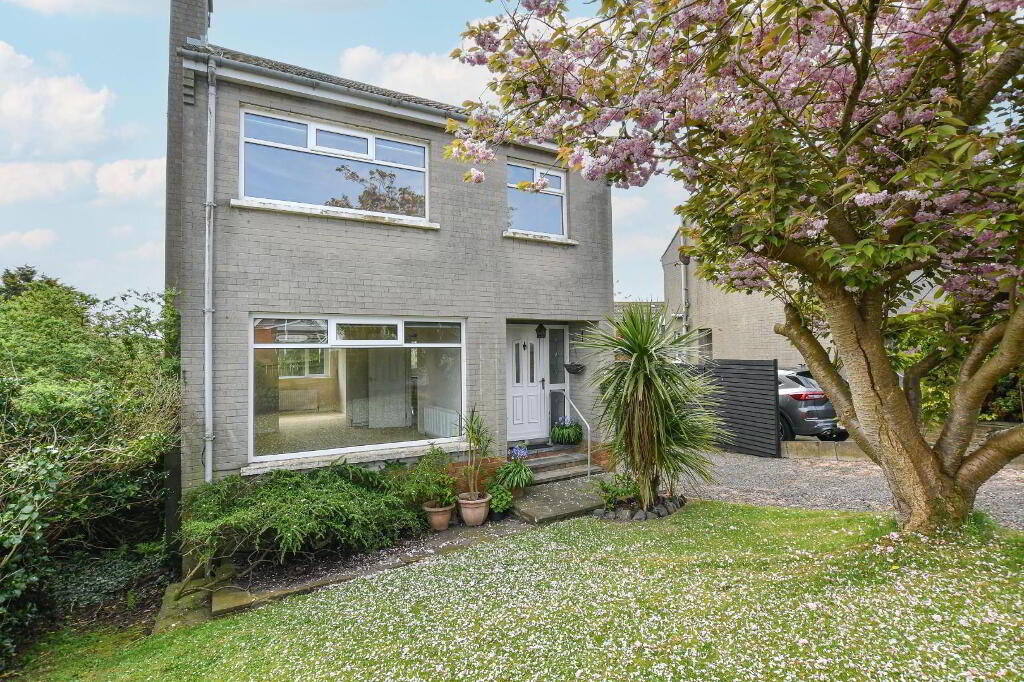 8 Ballymacormick Crescent, Bangor, BT19 6BS