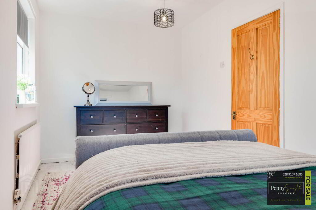 Photo 22 of 18 Shiralee Drive, Newtownards