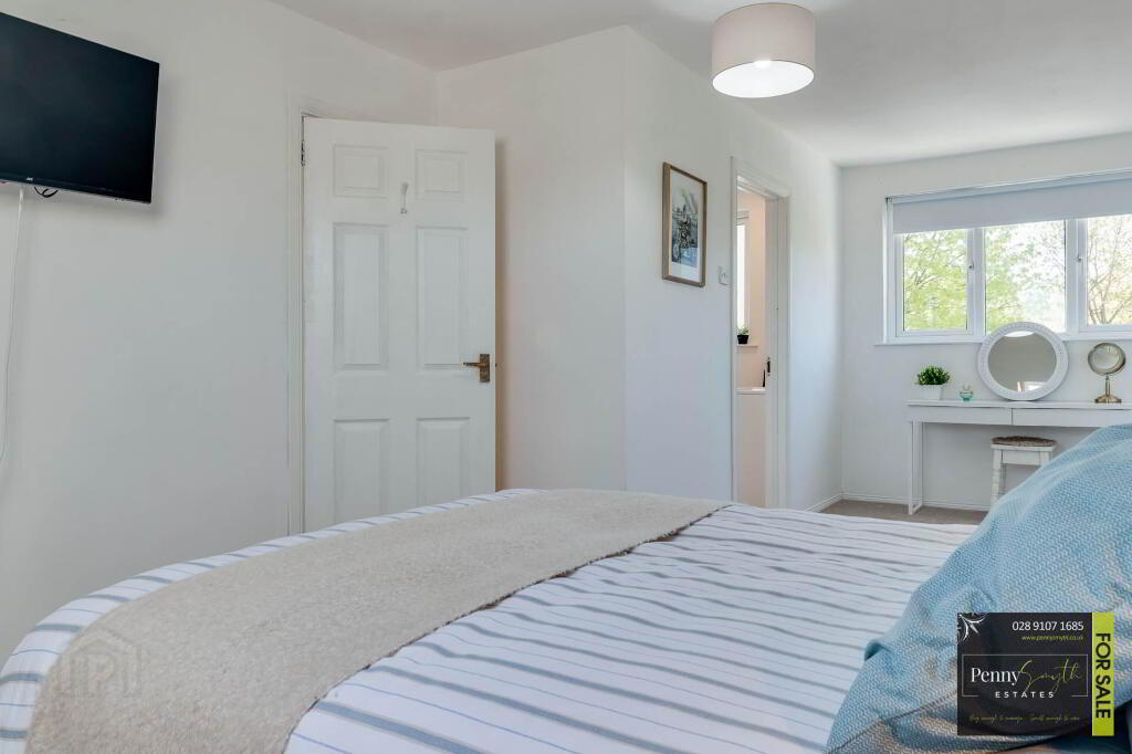 Photo 29 of 18 Shiralee Drive, Newtownards