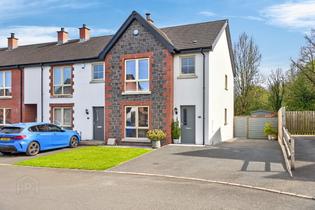 14 Haughtons Hall, Cullybackey, Ballymena, BT42 1FT