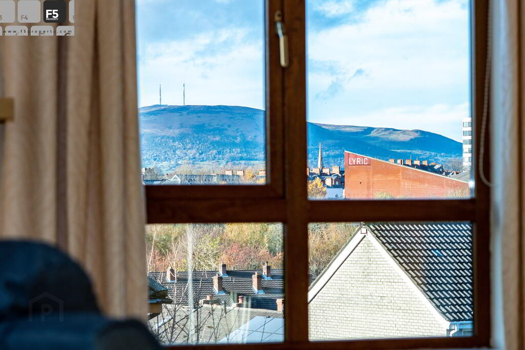 Lounge - view