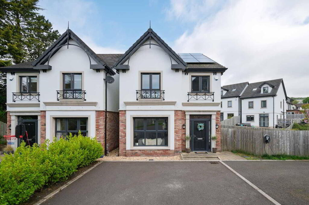 17 Castlehill Wood, Belfast, BT4 3PJ