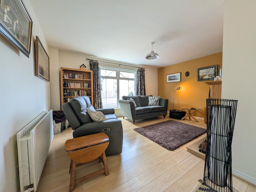 Photo 4 of 21 Kenway Drive, Newcastle
