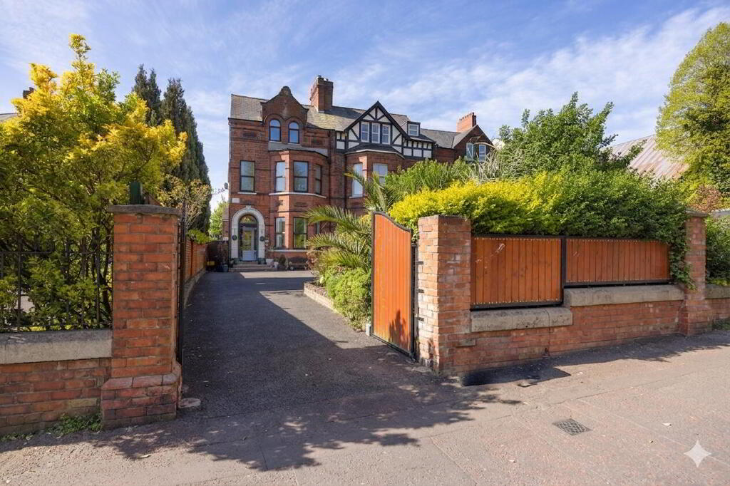 16 Cliftonville Road, Belfast, BT14 6JX