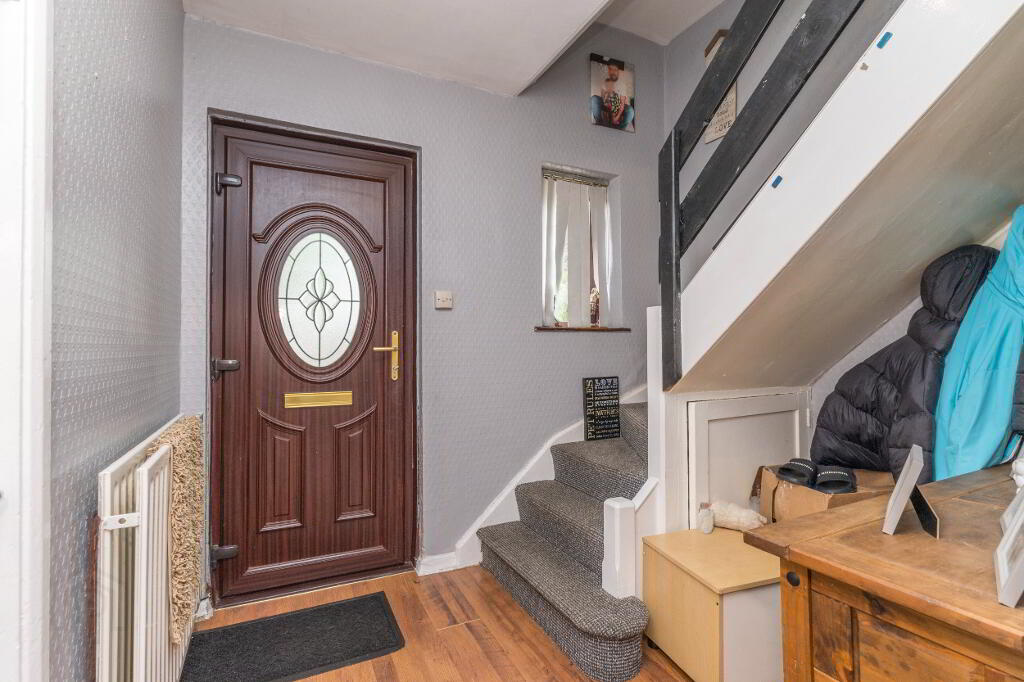 Photo 2 of 13 Geeragh Place, Finaghy, Belfast
