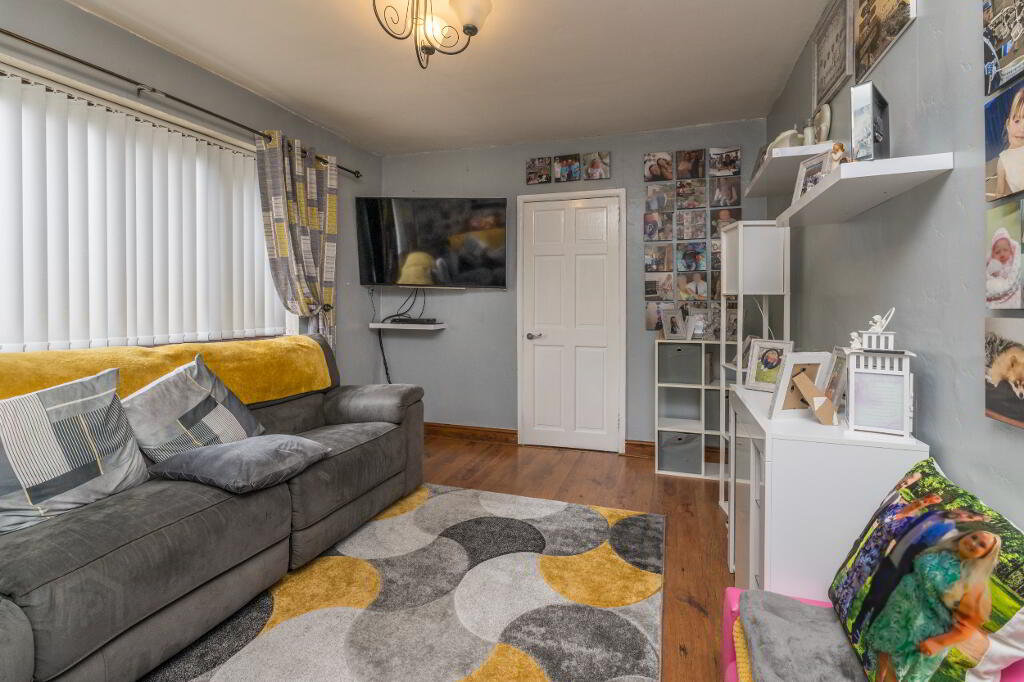 Photo 3 of 13 Geeragh Place, Finaghy, Belfast
