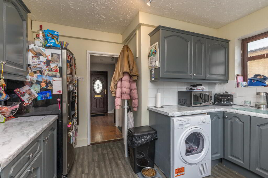 Photo 9 of 13 Geeragh Place, Finaghy, Belfast