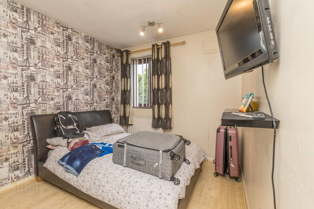 Photo 11 of 13 Geeragh Place, Finaghy, Belfast