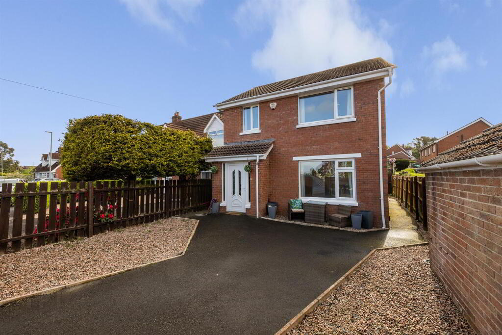 2a Carnbrae Avenue, Newton Park, Castlereagh, Belfast, BT8 6NH