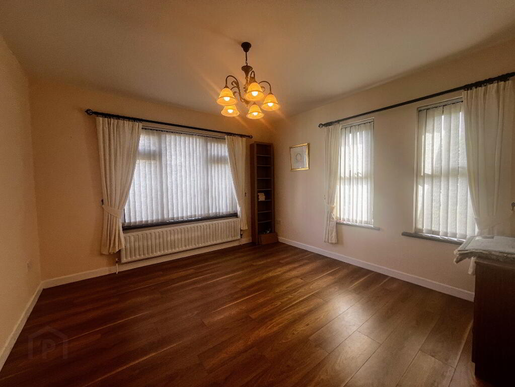 Photo 4 of 14 Henderson Park, Waterside, Derry/Londonderry