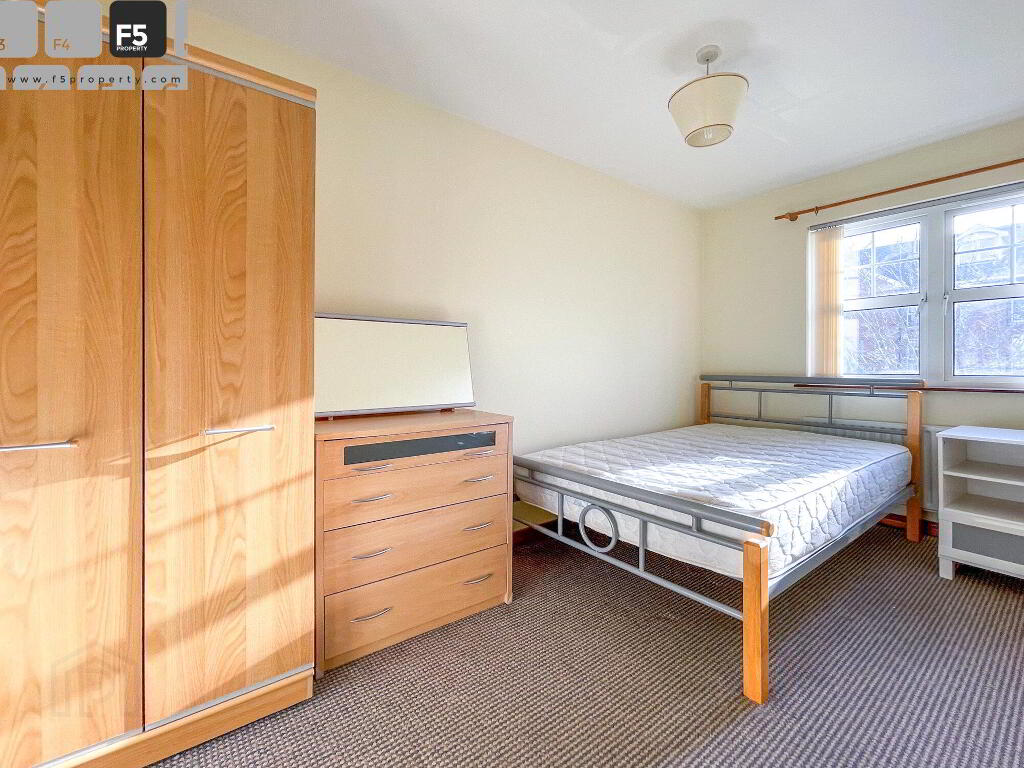 2 Ardenlee Way-Bed 1
