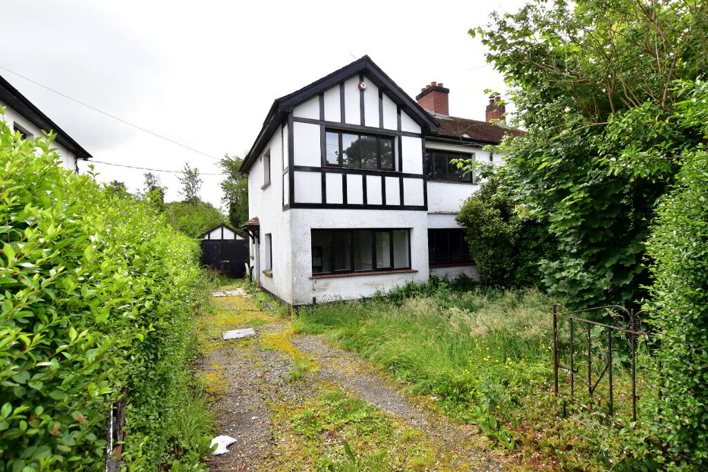 30 Queensway, Derriaghy, Lisburn, BT17 9HG