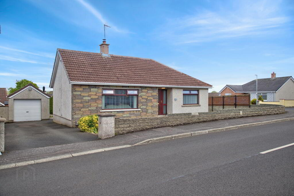 19 Hollybank Park, Ballymena, BT42 2HJ
