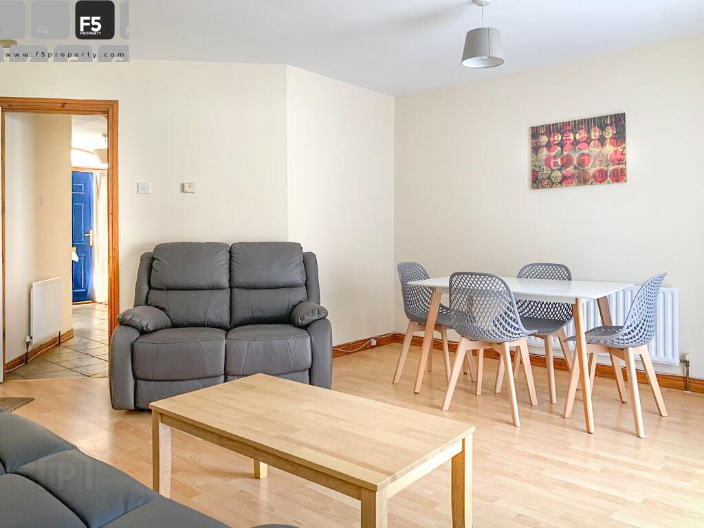 8 Ardenlee Way-Lounge 2