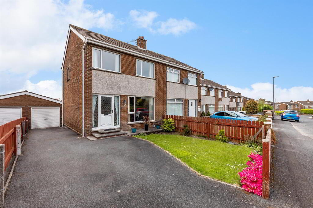 14 Abbeydale Drive, Newtownards, BT23 8RU