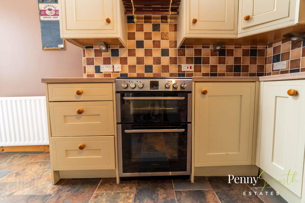 Photo 14 of 21 Lyle Road, Bangor