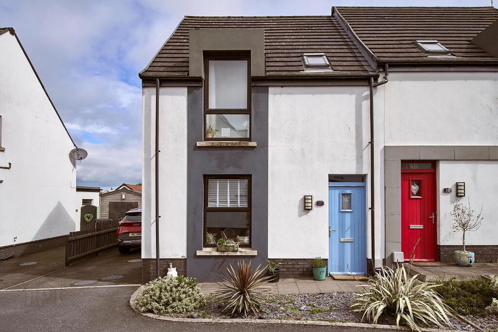 Photo 1 of 17 Viscount Lane, Bangor