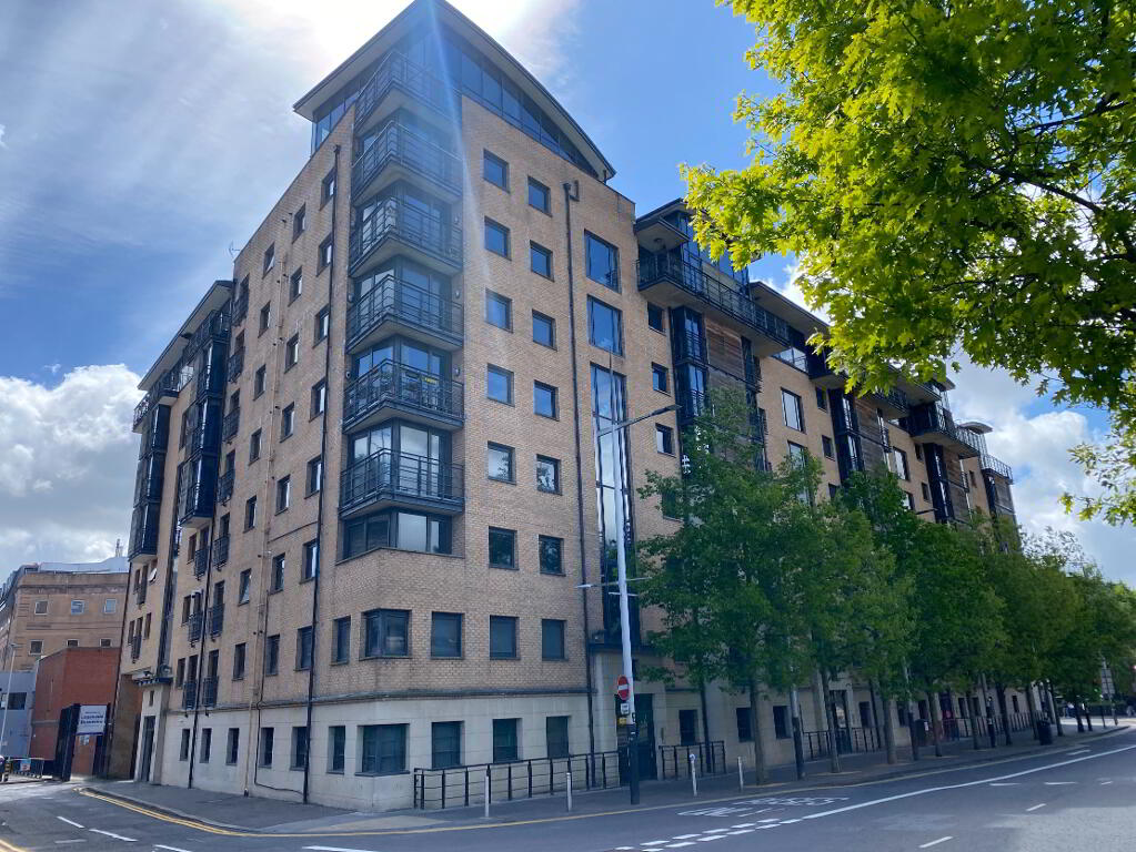 Apt 36, 17 Queens Square, Belfast, BT1 3FF
