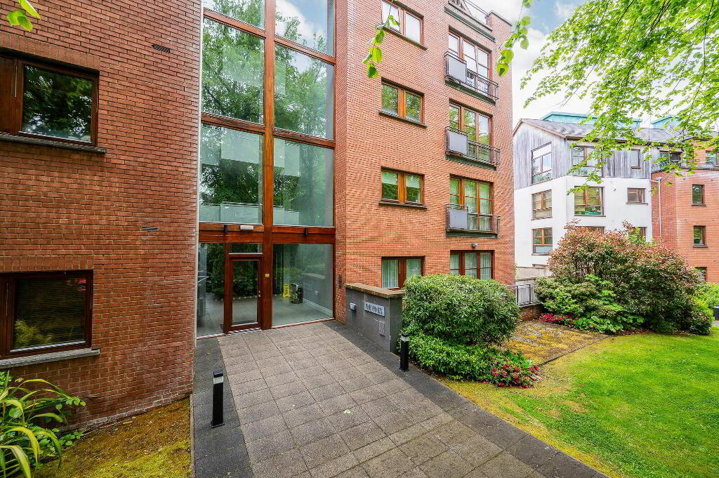 D1.2 The Pines, Malone Square., Windsor Park, Belfast, BT9 6JU