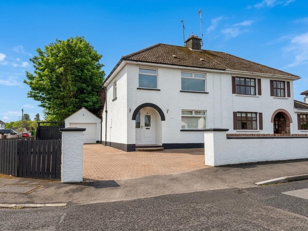 2 Deramore Avenue, Ballymena, BT43 7EE