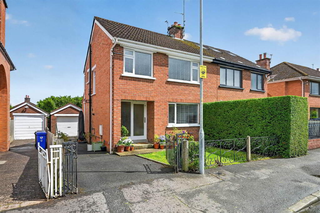 38 Sharman Road, Stranmillis, Belfast, BT9 5FX