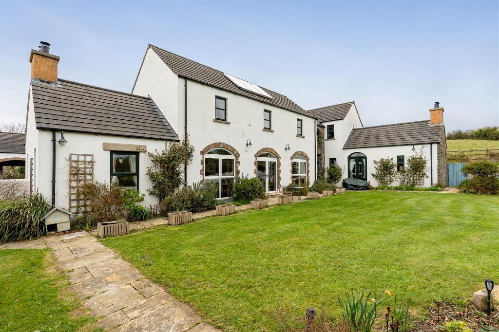 Drumlin House, 17 Turmennan Road, Crossgar, BT30 9BT