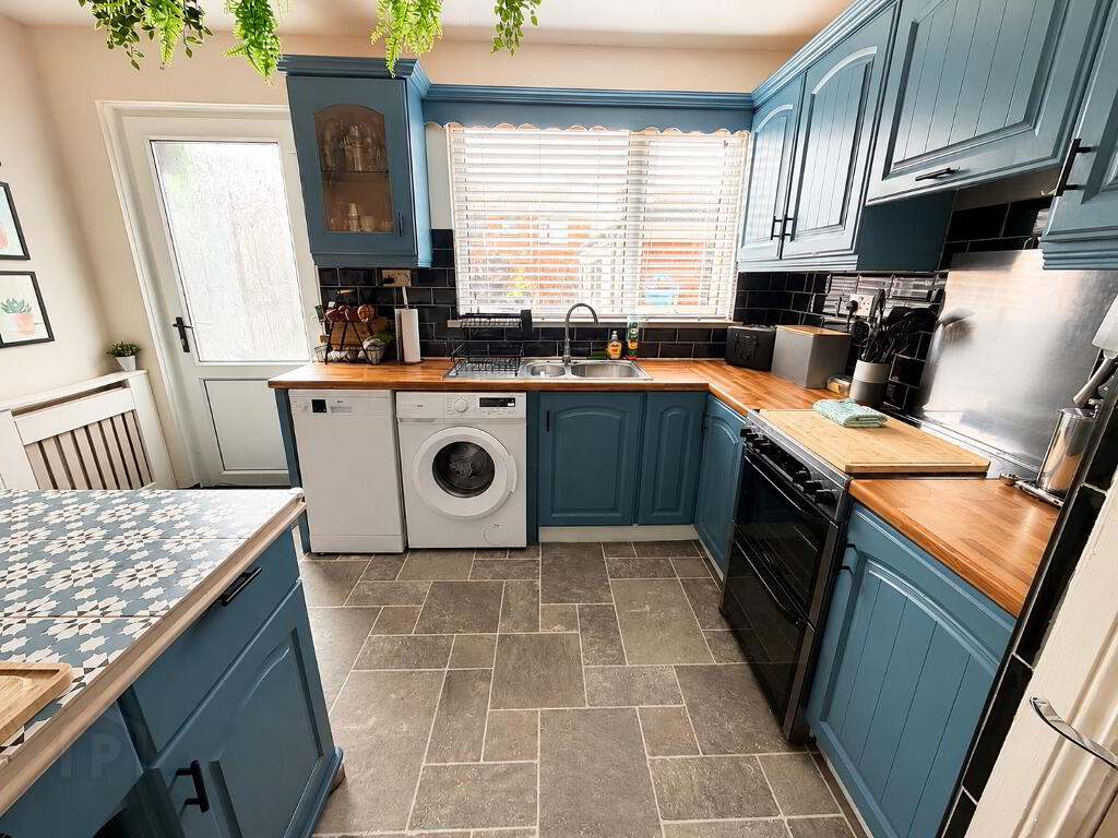 Photo 7 of 10 Erosmore Drive, Kilfennan, L'Derry