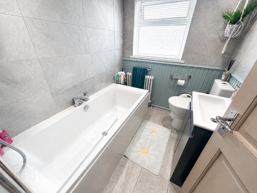Photo 11 of 10 Erosmore Drive, Kilfennan, L'Derry