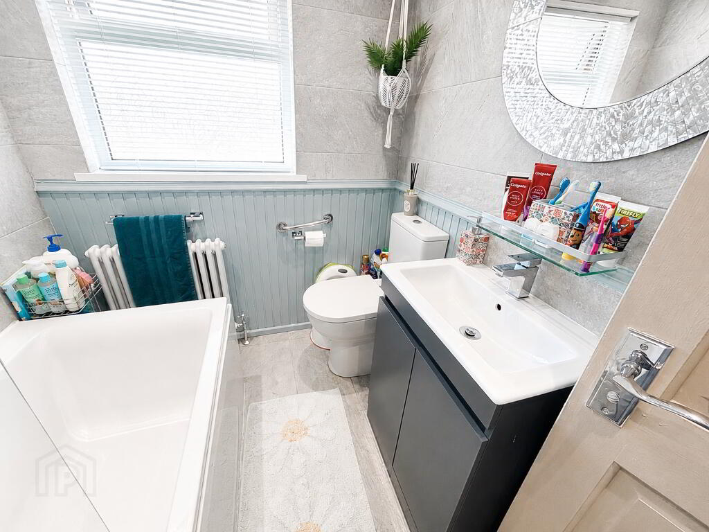 Photo 12 of 10 Erosmore Drive, Kilfennan, L'Derry