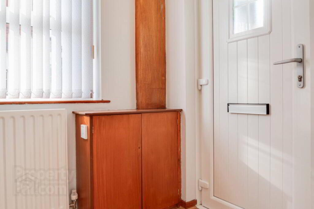 Photo 3 of 36 Meadowvale Crescent, Bangor