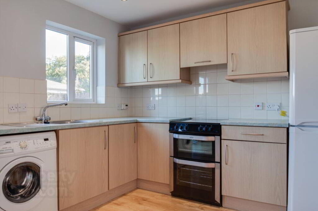 Photo 14 of 36 Meadowvale Crescent, Bangor