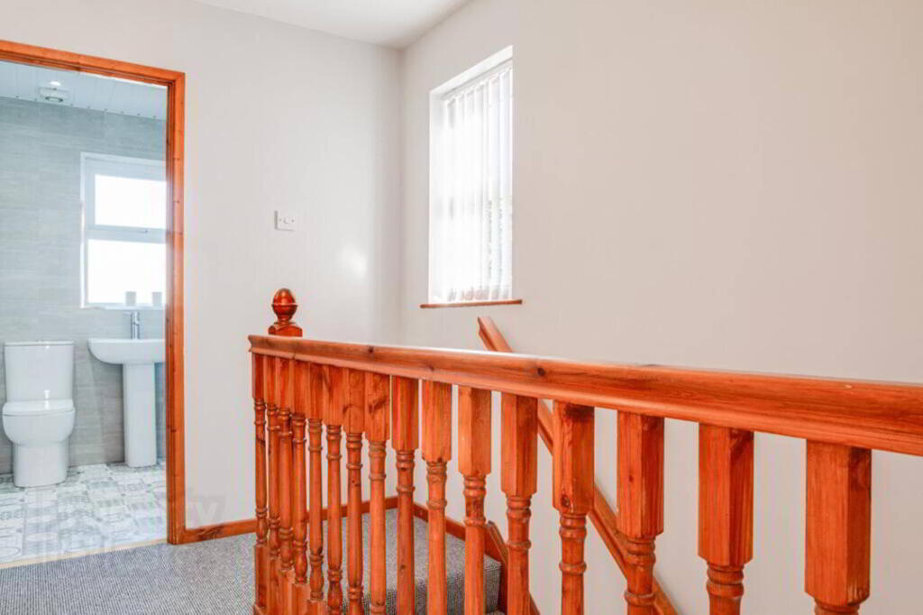 Photo 27 of 36 Meadowvale Crescent, Bangor