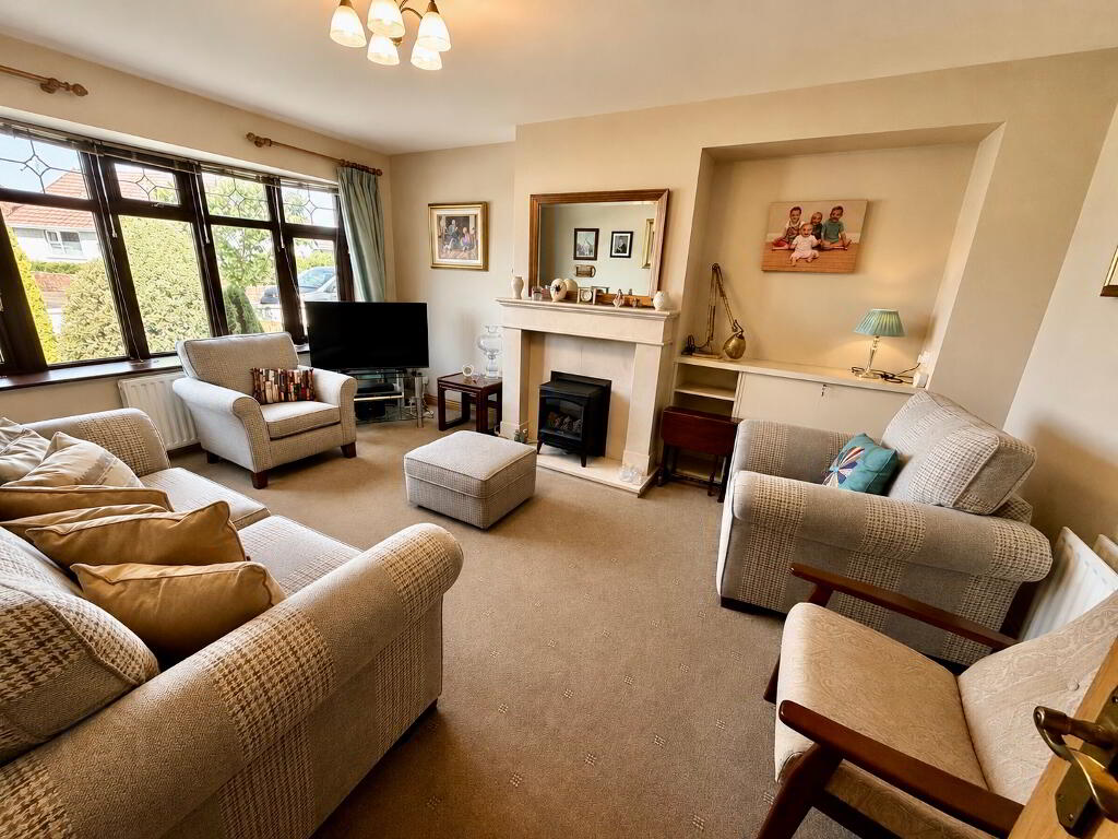 Photo 2 of 43 Ashburn Avenue, Kilfennnan, L'Derry