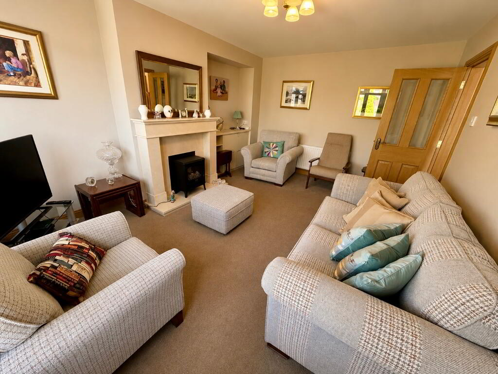Photo 3 of 43 Ashburn Avenue, Kilfennnan, L'Derry