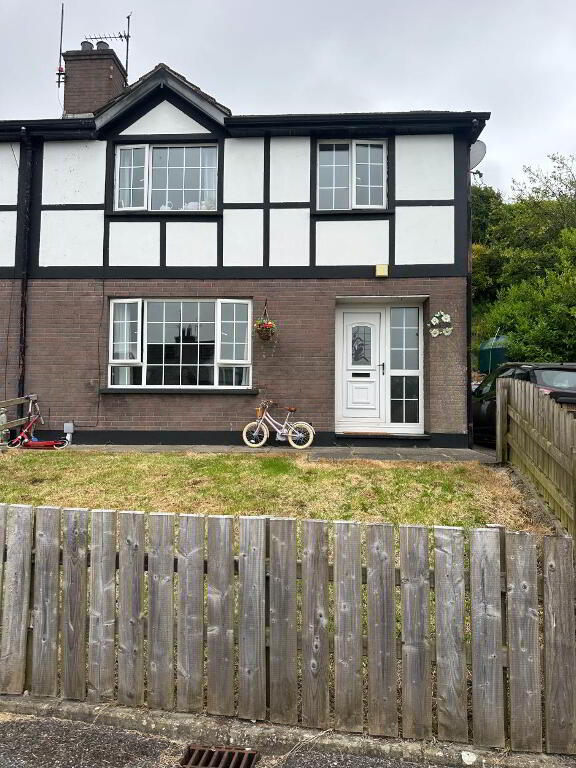 14 Rossview, Lisnaskea, BT92 0LH
