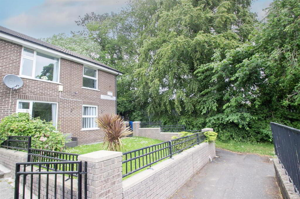 36 Glencolin Avenue, Glen Road, Belfast, BT11 8NZ