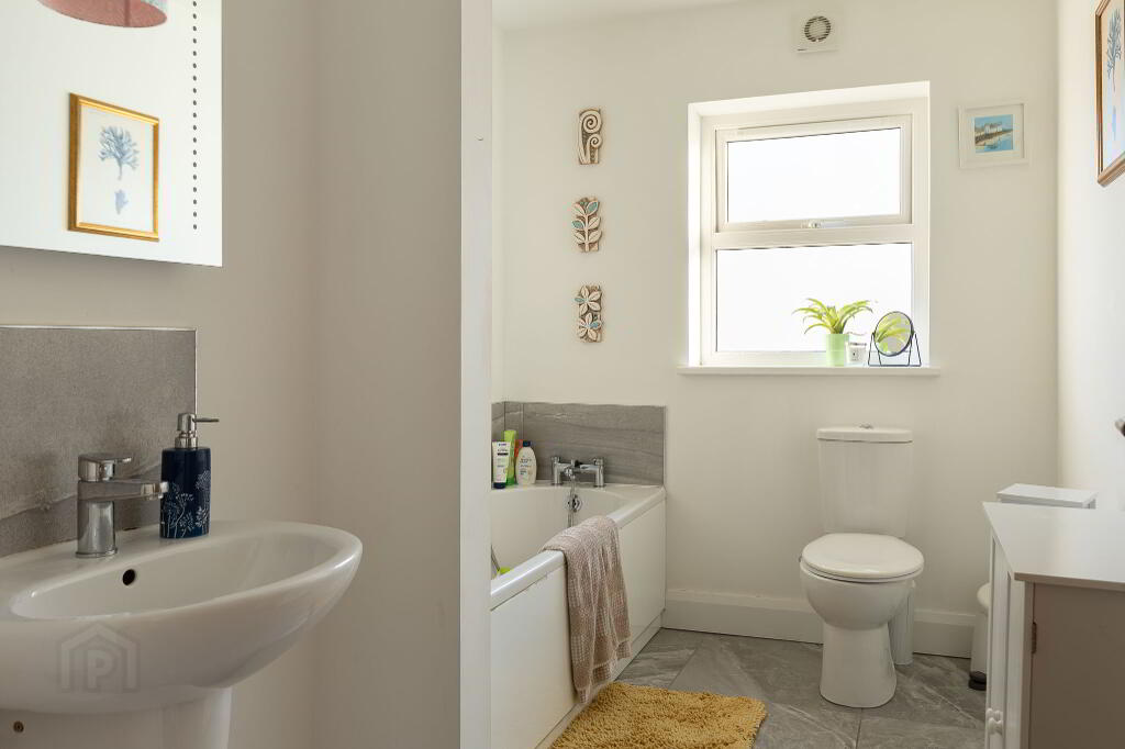 Photo 19 of 16 Riverview Manor, Castlederg